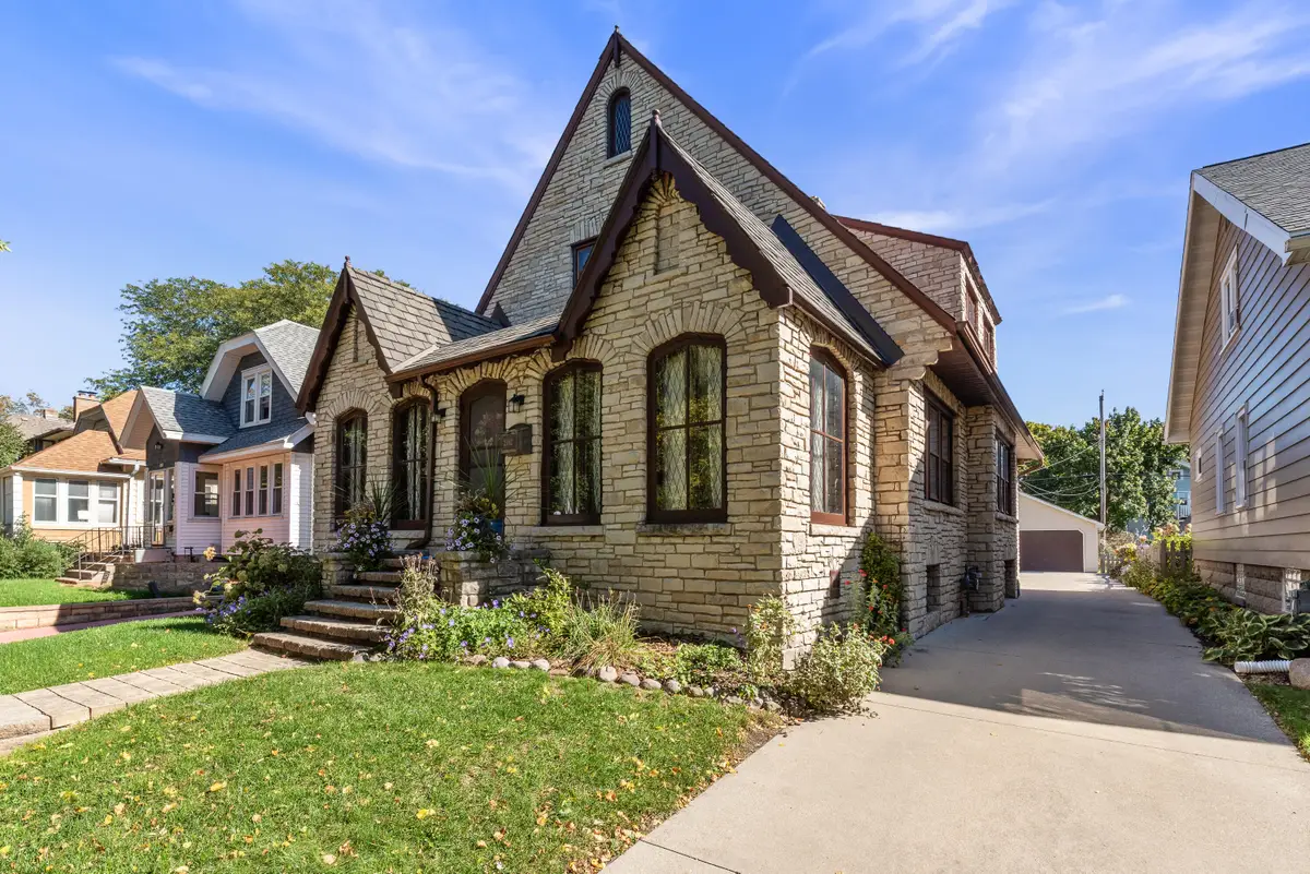 2162 N 66th St, Wauwatosa, WI 53213 - #1