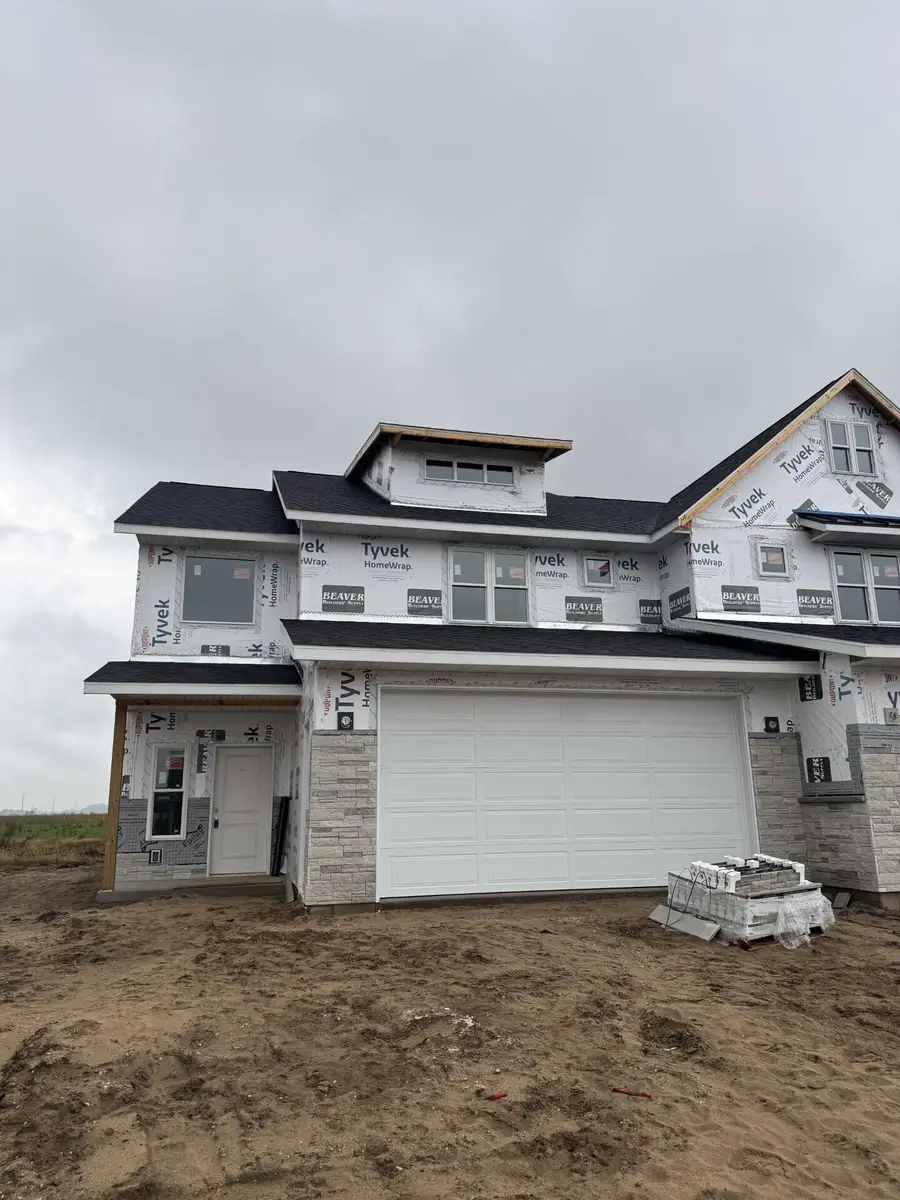 1640 Red Clover St, Holmen, WI 54636 - #2
