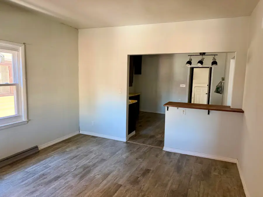 3213 W Lincoln Ave, Milwaukee, WI 53215 - #3