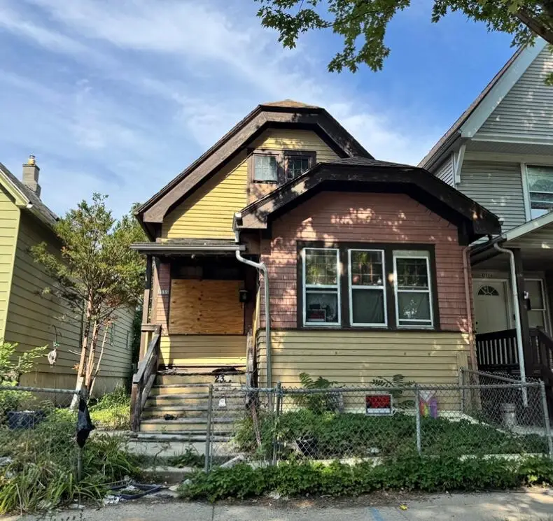 2355 N 17th St, Milwaukee, WI 53206 - #1