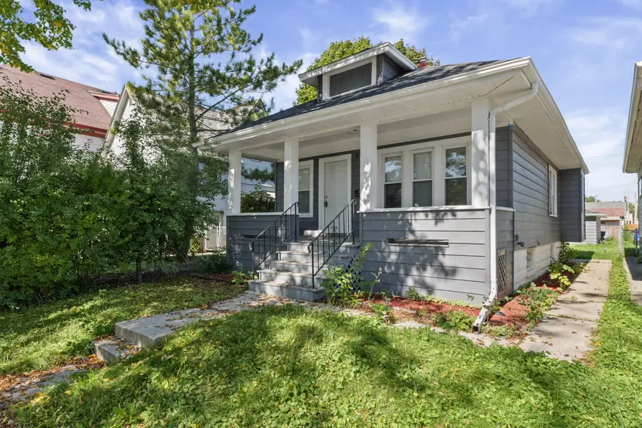 5720 W Rogers St, West Allis, WI 53219 - #2