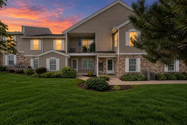1122 N Sunnyslope Dr, Mount Pleasant, WI 53406