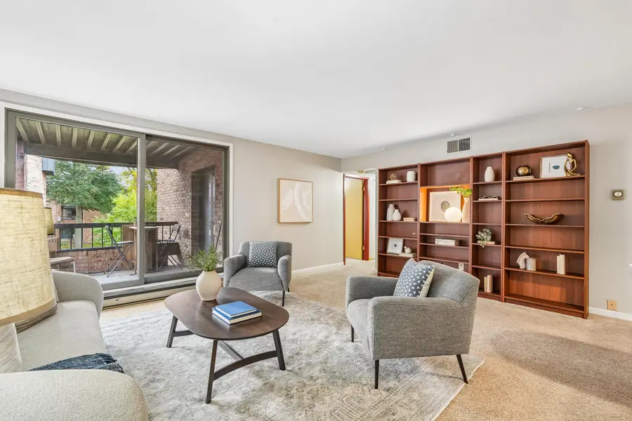 1906 E Shorewood Blvd, Shorewood, WI 53211 - #2