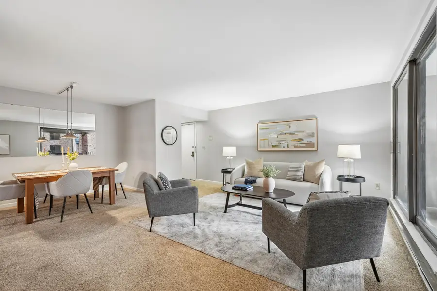 1906 E Shorewood Blvd, Shorewood, WI 53211 - #3