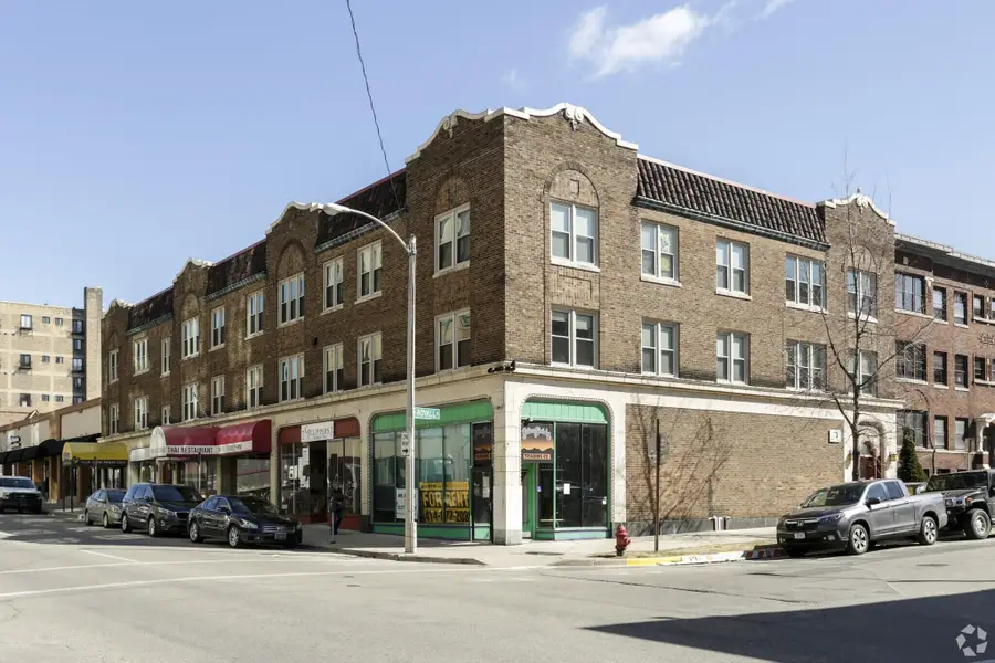 1800 N Farwell Ave, Milwaukee, WI 53202 - #3