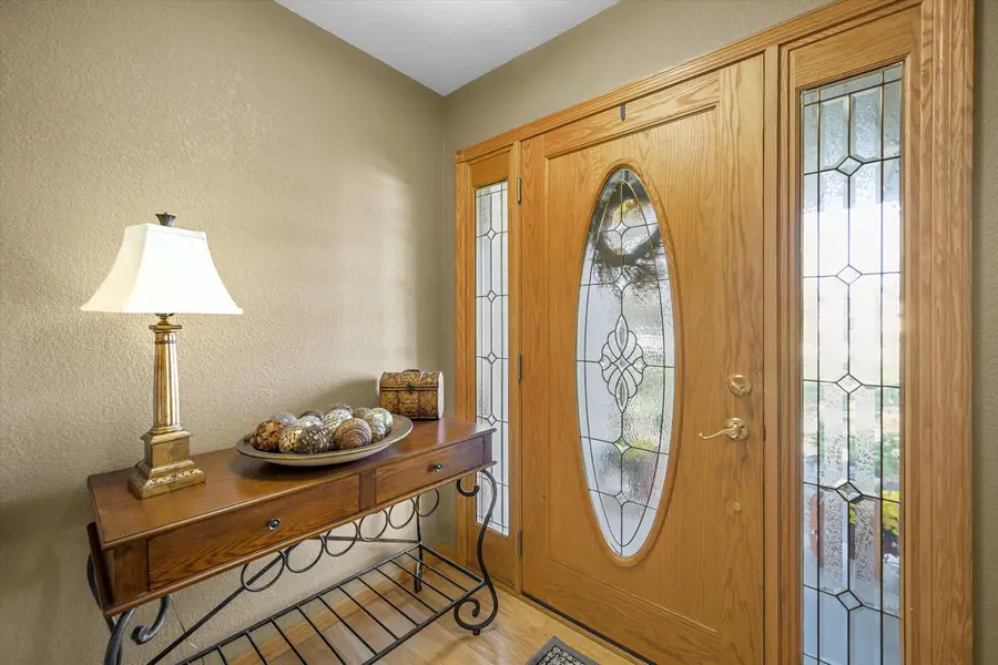 28455 Cobblestone Ct, Waterford, WI 53185 - #3