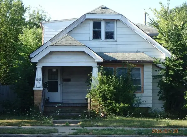 3825 W Hampton Ave, Milwaukee, WI 53209