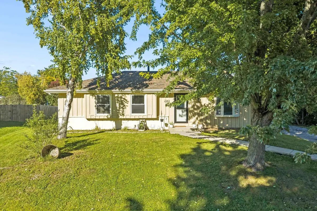 2940 Lake Vista Ct, Racine, WI 53402 - #1