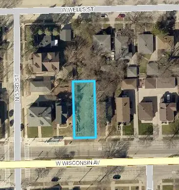 5212 W Wisconsin Ave, Milwaukee, WI 53208 - #2