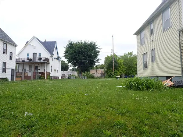 2618 W Medford Ave, Milwaukee, WI 53206