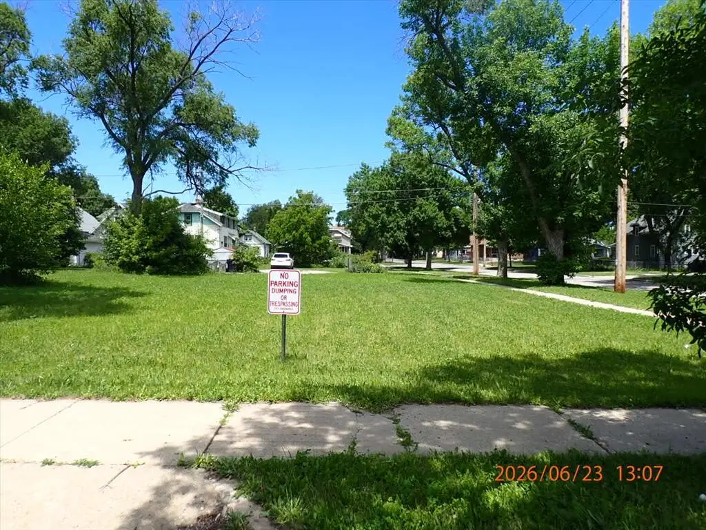 3202 W Cameron Ave, Milwaukee, WI 53209 - #1