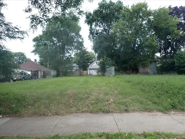 3344 N 42nd St, Milwaukee, WI 53216