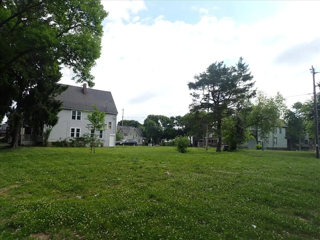 2800 N 34th St, Milwaukee, WI 53210 - #1