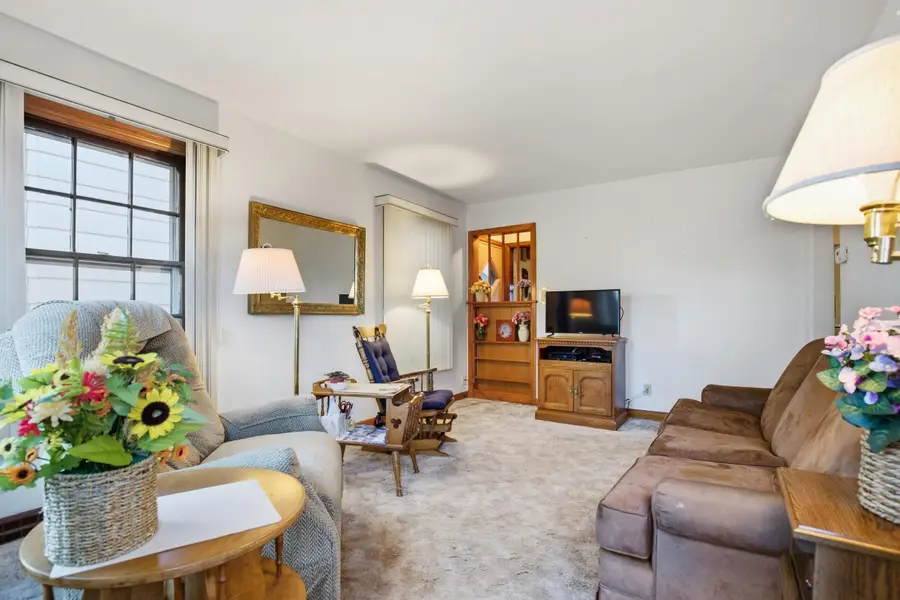 3811 E Pulaski Ave, Cudahy, WI 53110 - #2