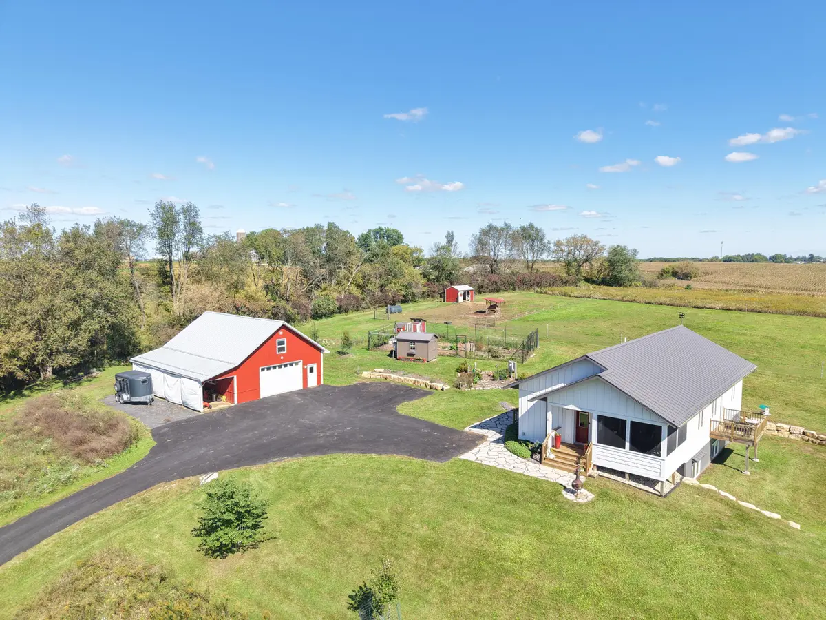 S3874 Bakkom Rd, Viroqua, WI 54665 - #1