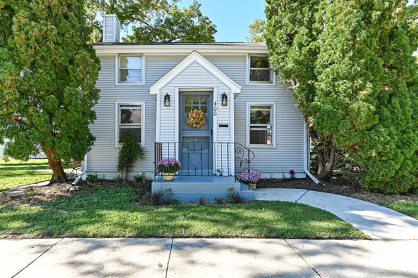 400 S 3rd St, Waterford, WI 53185
