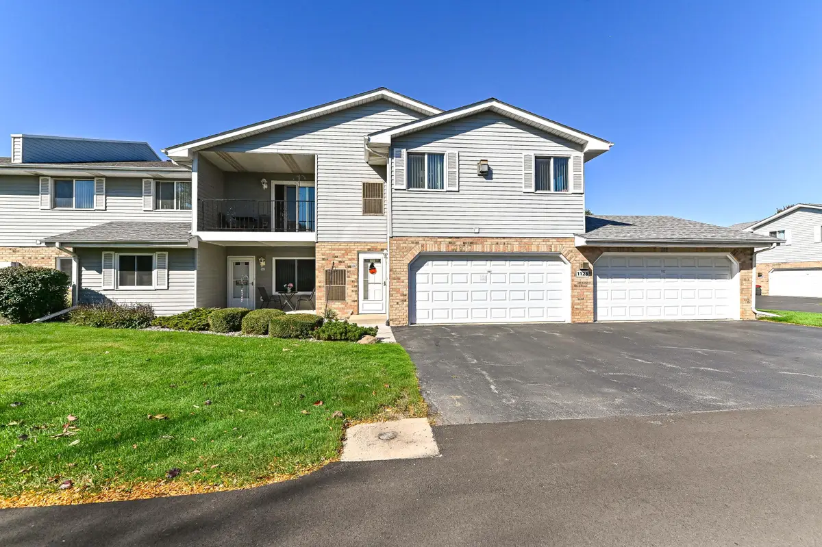 1123 N Sunnyslope Dr, Mount Pleasant, WI 53406 - #1