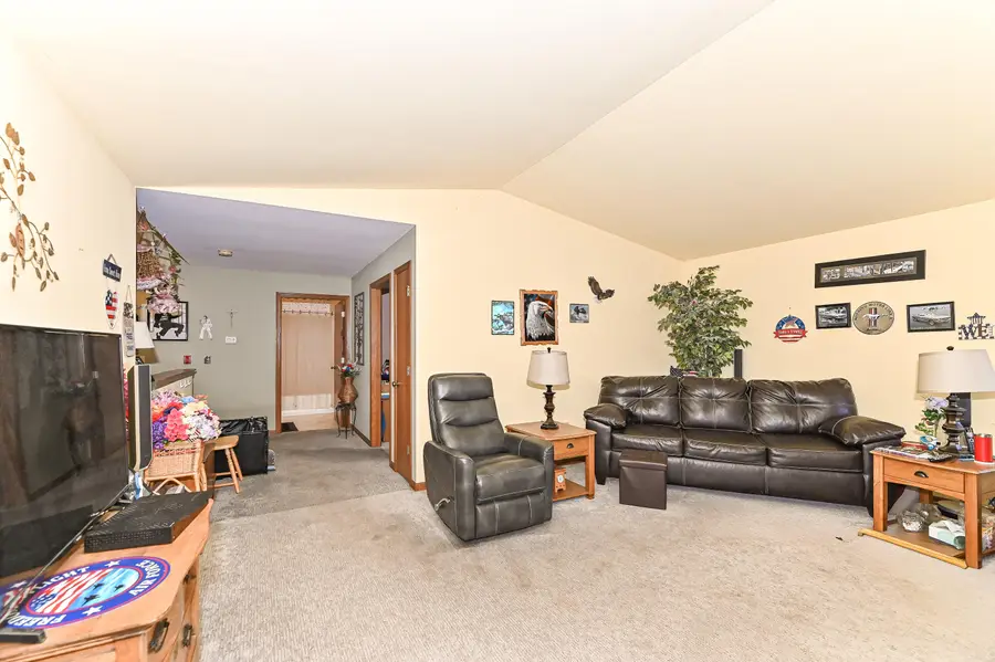 1123 N Sunnyslope Dr, Mount Pleasant, WI 53406 - #2