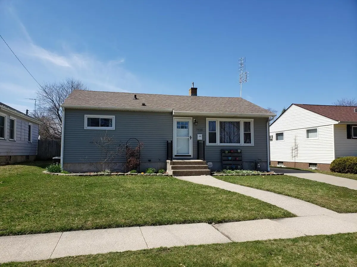 7928 42nd Ave, Kenosha, WI 53142 - #1