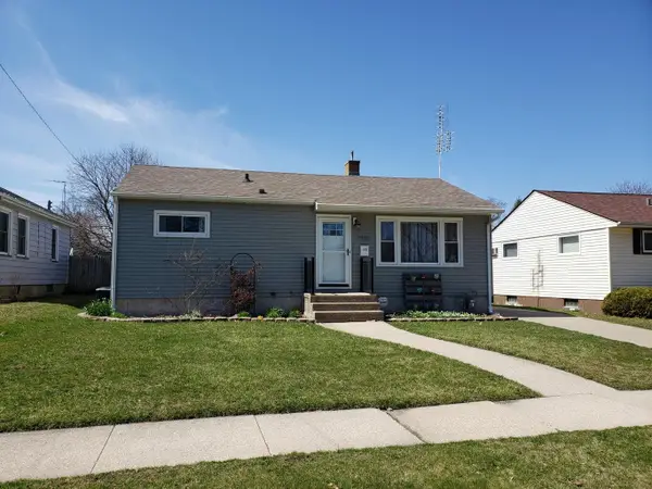 7928 42nd Ave, Kenosha, WI 53142