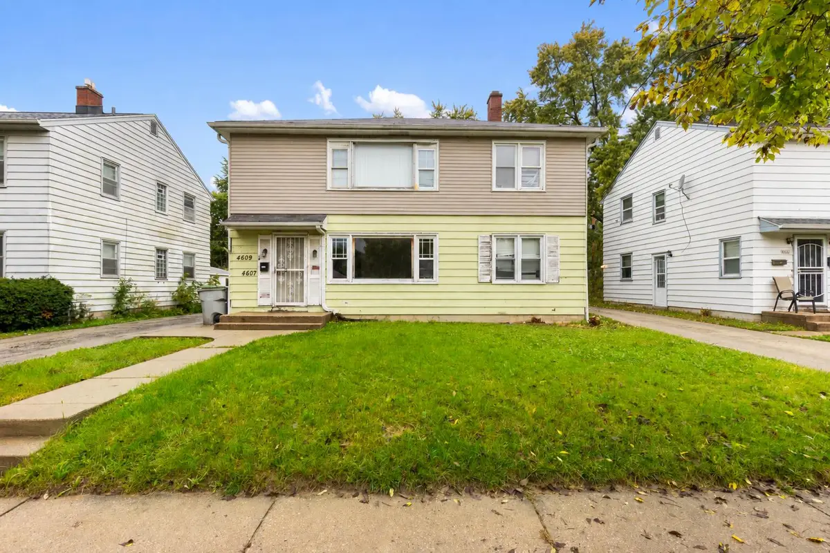 4607 N 49th St, Milwaukee, WI 53218 - #1