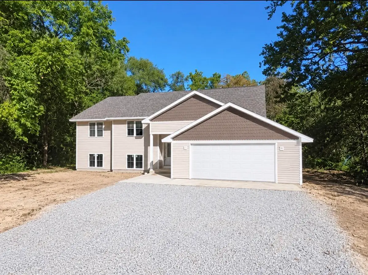 N7539 W Lakeshore Dr, Whitewater, WI 53190 - #1