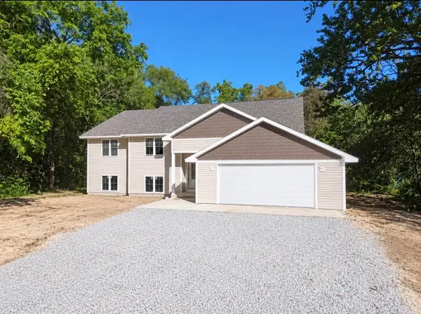 N7539 W Lakeshore Dr, Whitewater, WI 53190