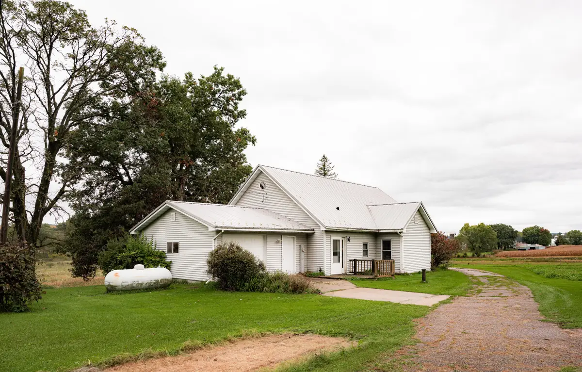 20041 County Highway Sr Hwy, Rockbridge, WI 53581 - #1