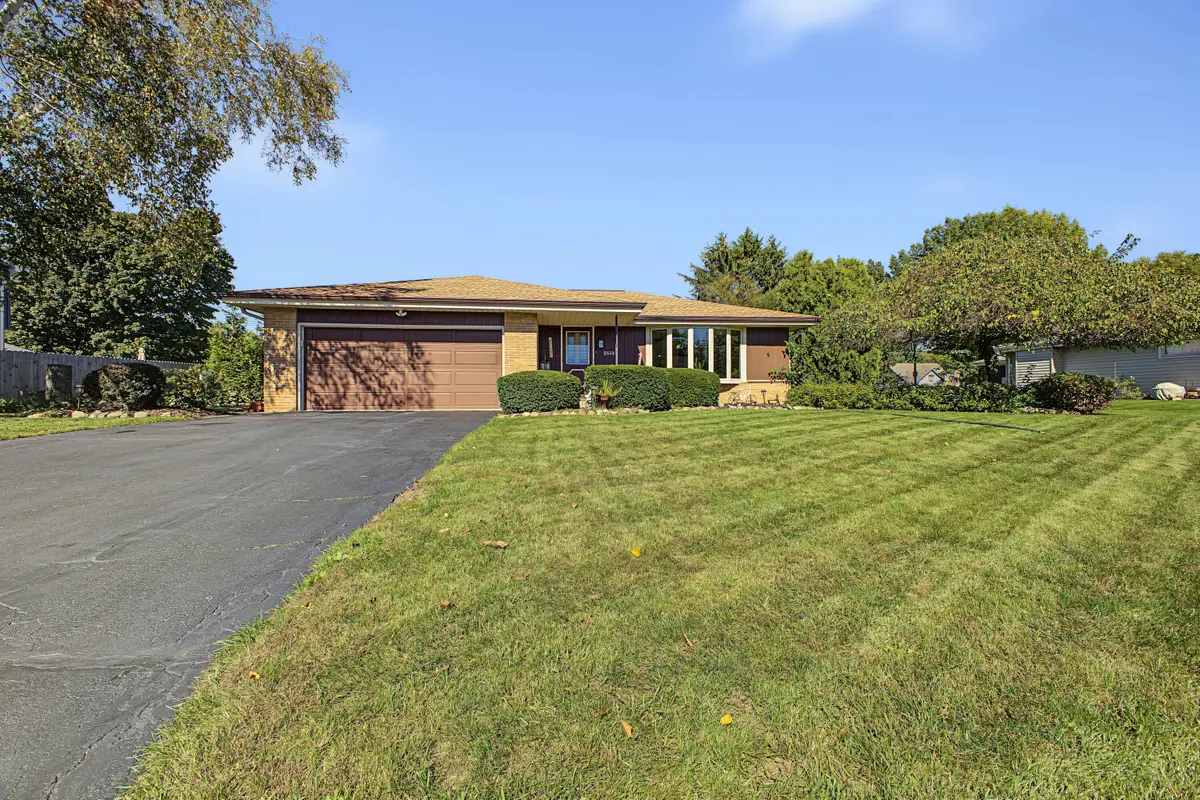 3514 Waterbury Ln, Racine, WI 53403 - #1