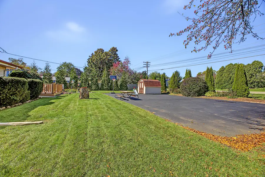 3514 Waterbury Ln, Racine, WI 53403 - #2