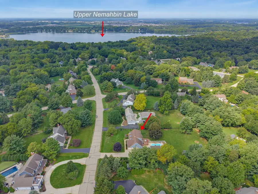 149 Hickory Dr, Delafield, WI 53018 - #2