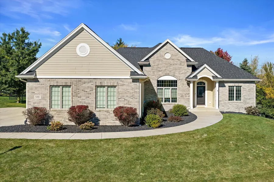 5765 Stefanie Way, Caledonia, WI 53108 - #2