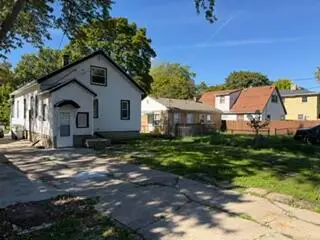 5754 N 41st St, Milwaukee, WI 53209 - #3