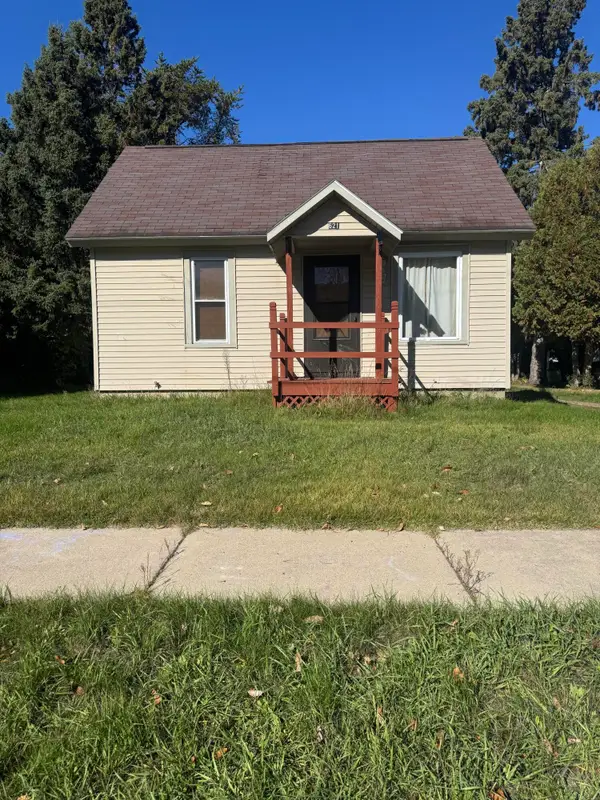 621 N Pelham St, Rhinelander, WI 54501