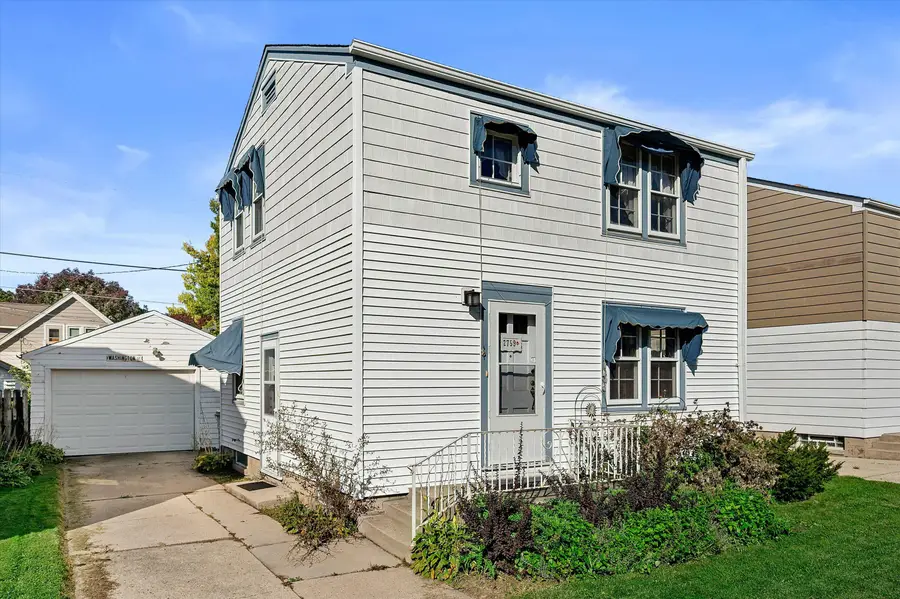2759 S Humboldt Park Ct, Milwaukee, WI 53207 - #2