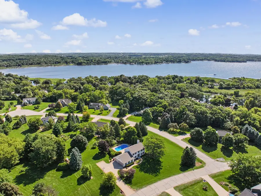 W328N3834 Range Woods Dr, Nashotah, WI 53058 - #3