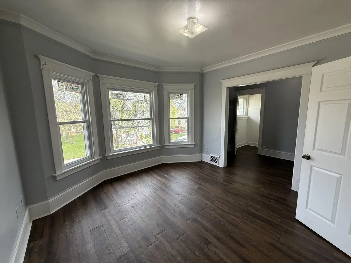 2155 N 32nd St, Milwaukee, WI 53208 - #1