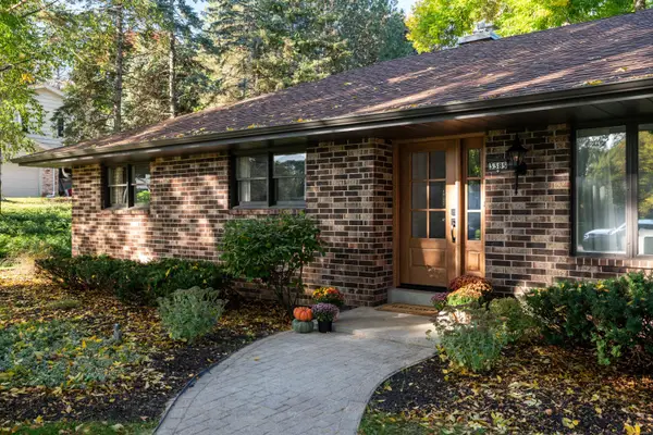 3385 Bradee Rd, Brookfield, WI 53005
