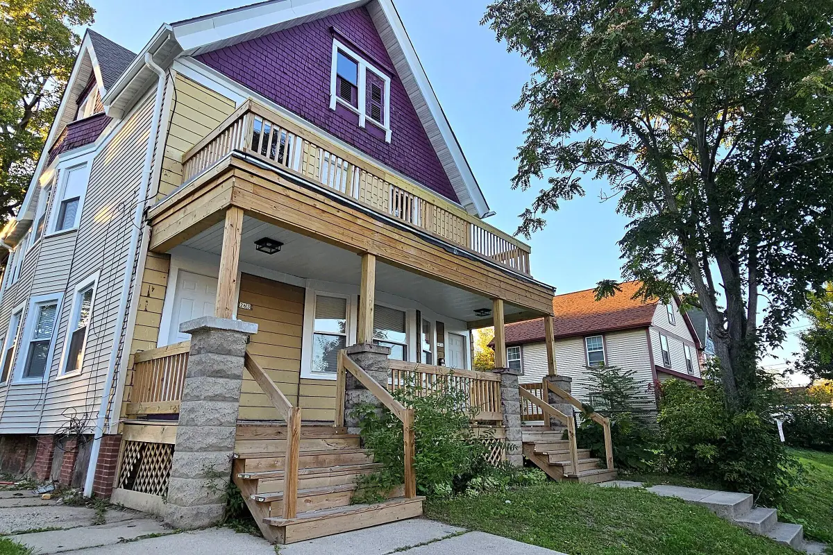 2633 N 20th St, Milwaukee, WI 53206 - #1