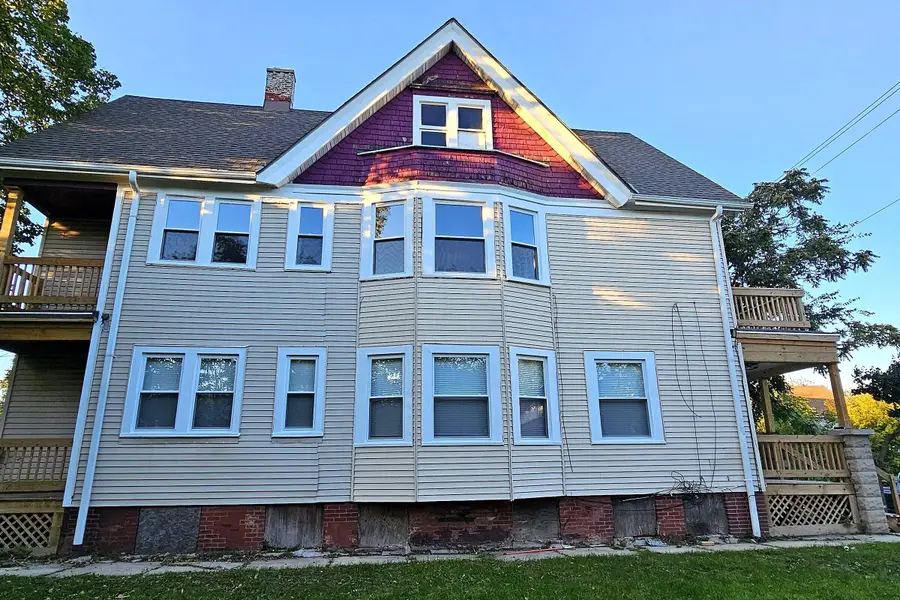 2633 N 20th St, Milwaukee, WI 53206 - #3