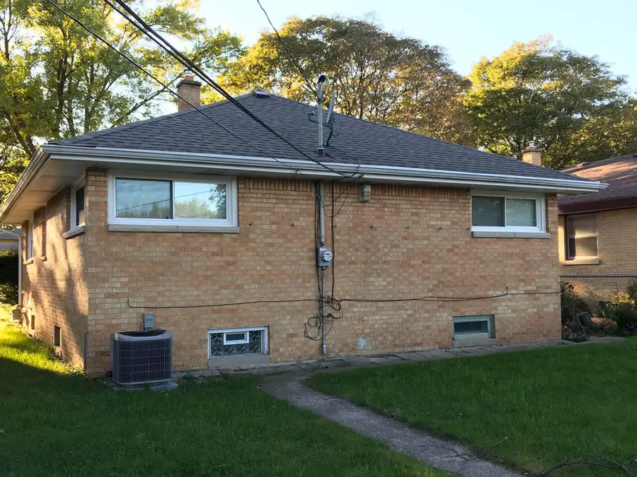 4436 N 71st St, Milwaukee, WI 53218 - #2