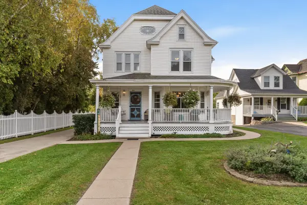 425 W Grand Ave, Port Washington, WI 53074