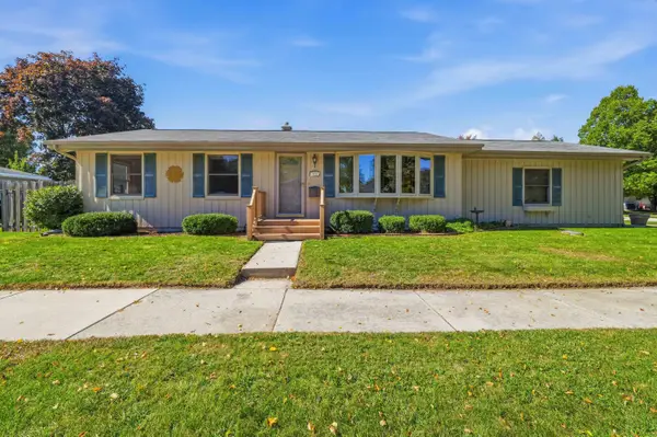 3710 S 15th St, Sheboygan, WI 53081