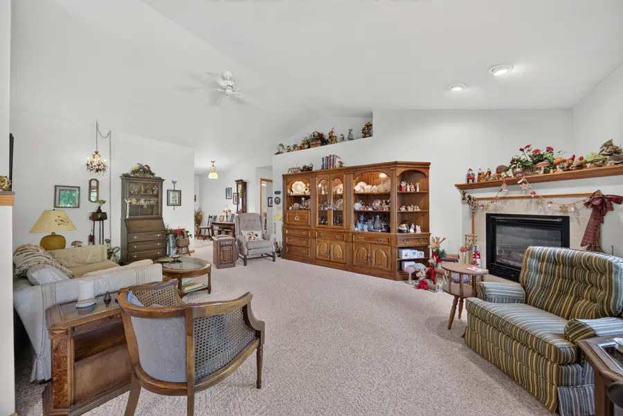 4224 Kirkwood Ct, Sheboygan, WI 53081 - #3