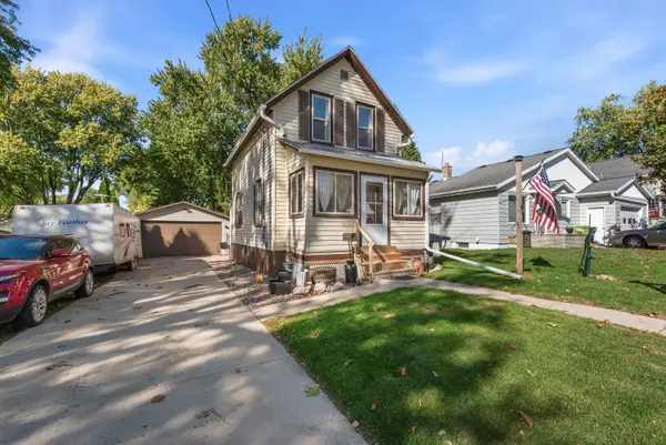 423 S Rural St, Hartford, WI 53027