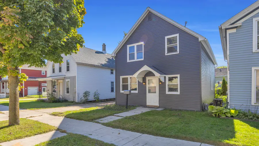 303 Wisconsin Ave, Sheboygan, WI 53081 - #2