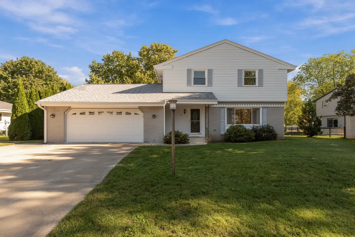 1115 Saratoga Pkwy, Oconomowoc, WI 53066 - #1