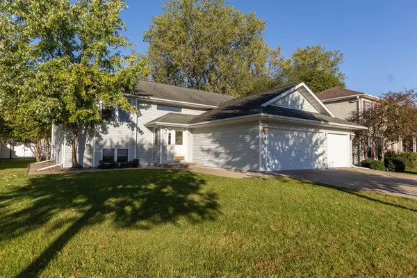 919 Oak Ave N, Onalaska, WI 54650