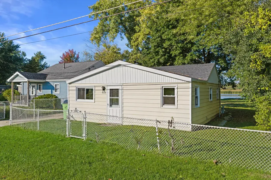 8012 Fox River Rd, Waterford, WI 53185 - #2