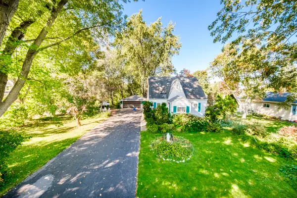 3285 Fiebrantz Dr, Brookfield, WI 53005